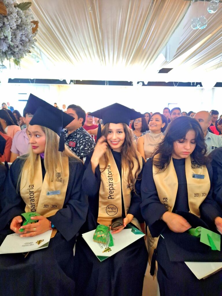 Se graduó Estefy Rodríguez Vázquez.