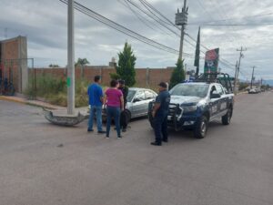 La policía municipal acudió a dar fe del accidente