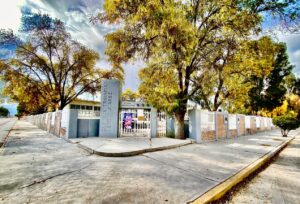 Escuela Benito Juárez y su quincuagésimo aniversario.