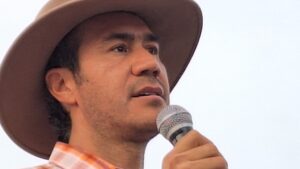 Lalo Estrada.