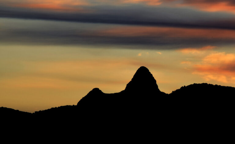 Cerros de la Silla, presencia reconocida en el municipio de Canatlán.