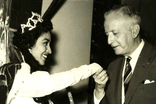 Santa Ruiz Ruiz, Reina de la IX Feria de la Manzana, año 1958.