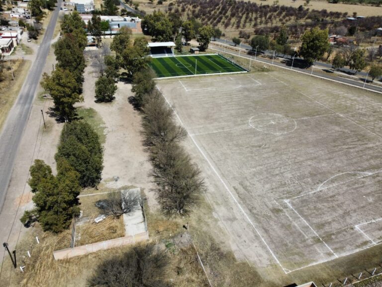 Será construida otra cancha de Futbol 7 junto a la cancha del soccer al norte de Canatlán.