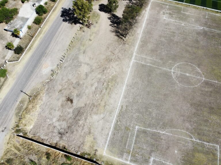 Todo listo para la construcción de cancha de futbol 7 en Canatlán.