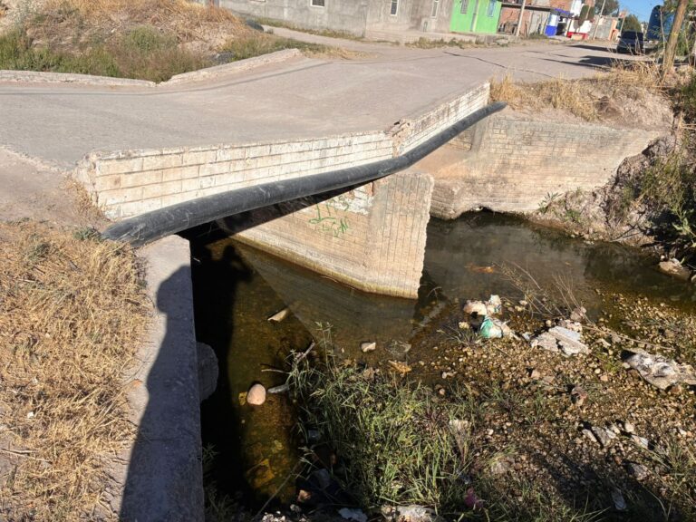 El puente roto en colonia Libertad
