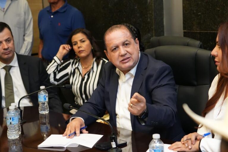 • Diputados realizan mesa de trabajo con productores y toman acuerdos a favor del campo.