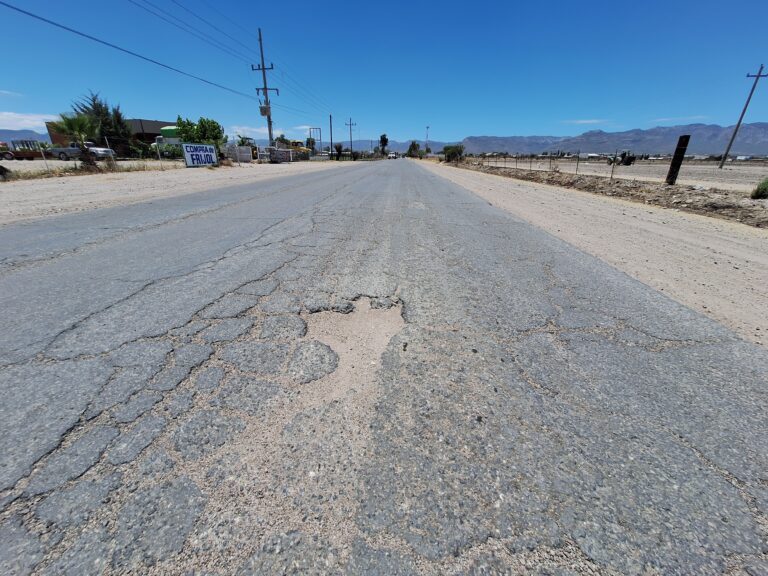 Falta mantenimiento al anillo periférico o ramal al poblado Dr. Castillo del Valle, en el municipio Nuevo Ideal.
